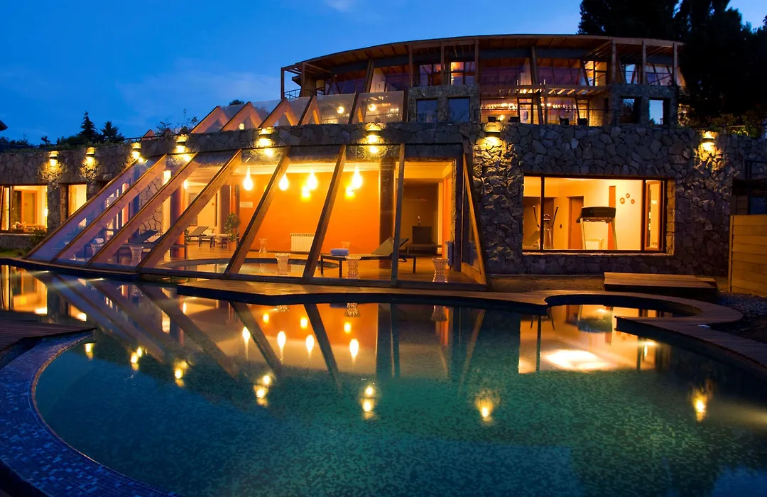Rochester Bariloche Suites & Spa-1
