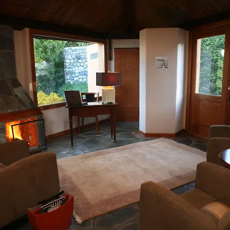 La Sirenuse Lake Suites-2